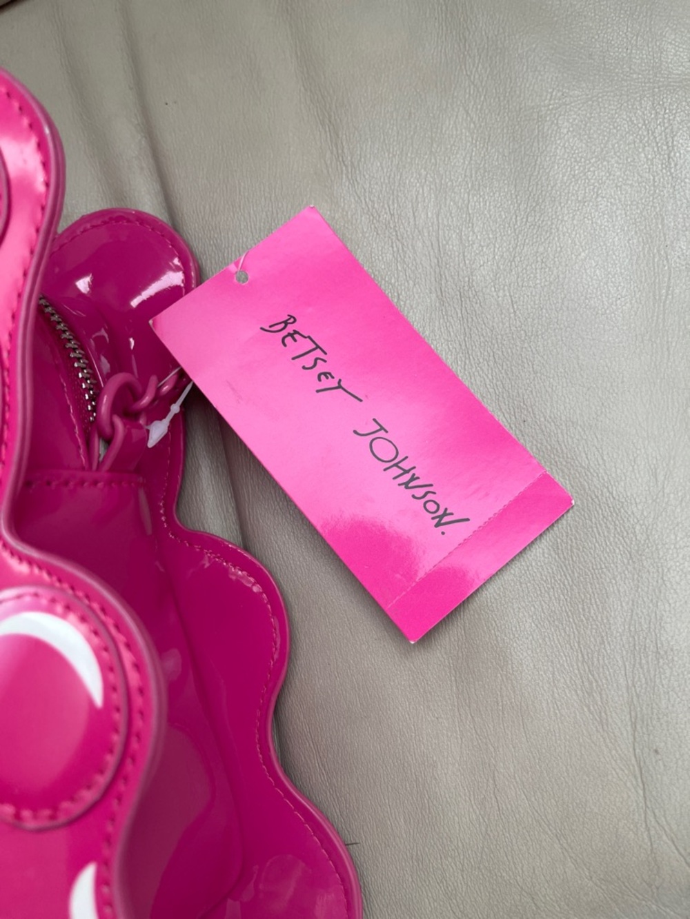 Betsey Johnson Teddy Gummy Bear OX Candy Crossbody Bag Pink - Picture 3 of 9